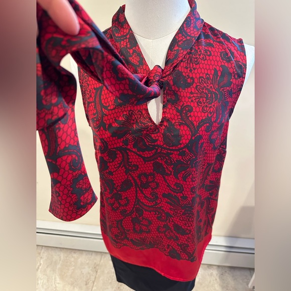 Halogen Red & Black Sateen Floral Print Sleeveless. Tie In Front Sz XS. - Picture 3 of 13
